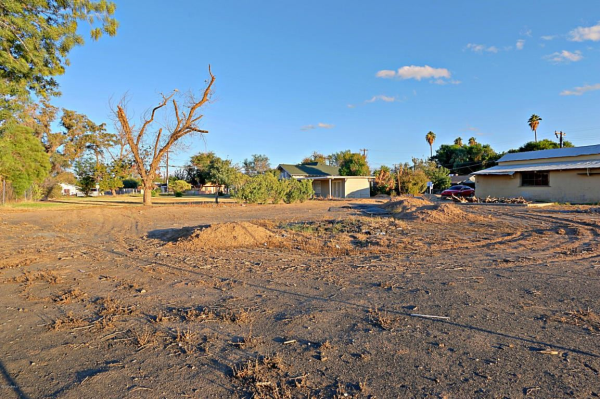 7502 N 61 Avenue, Glendale, AZ 85301 