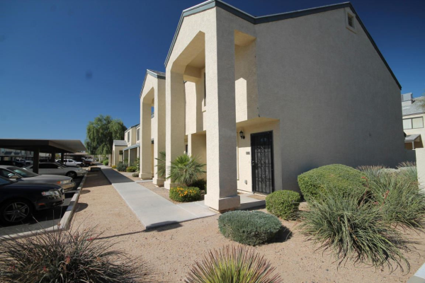 7801 N 44th Drive, Glendale, AZ 85301 