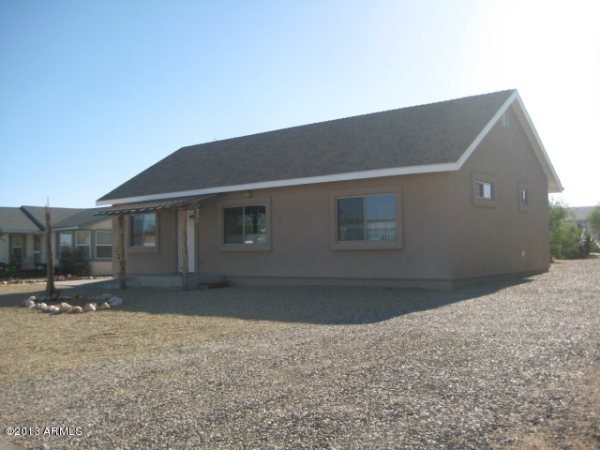 30882 S MEANDERING Lane, Congress, AZ 85332 