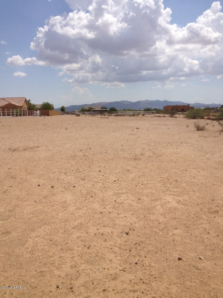 324xx N 211 Avenue, Wittmann, AZ 85361 