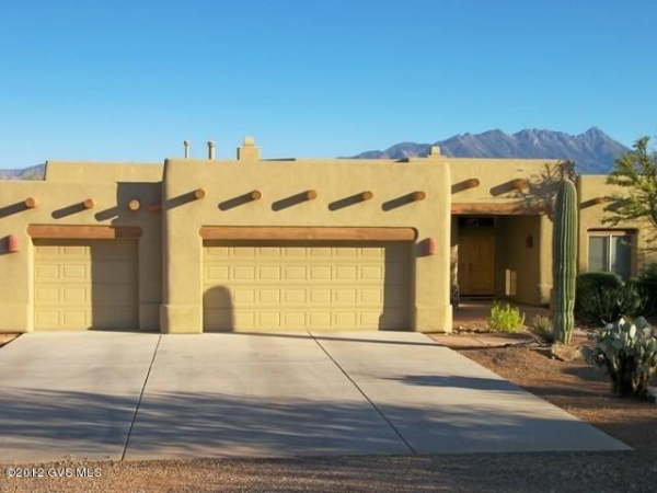 685 E Bent Branch Place, Green Valley, AZ 85614 