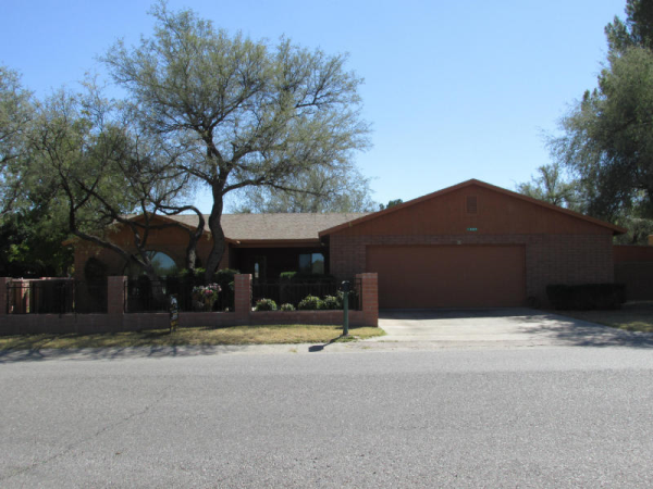 1887 W. Mesquite Ln, Nogales, AZ 85621 