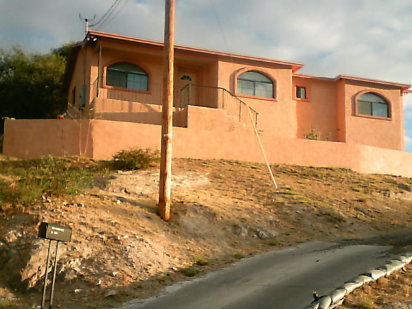 405 N Alameda Place, Nogales, AZ 85621 