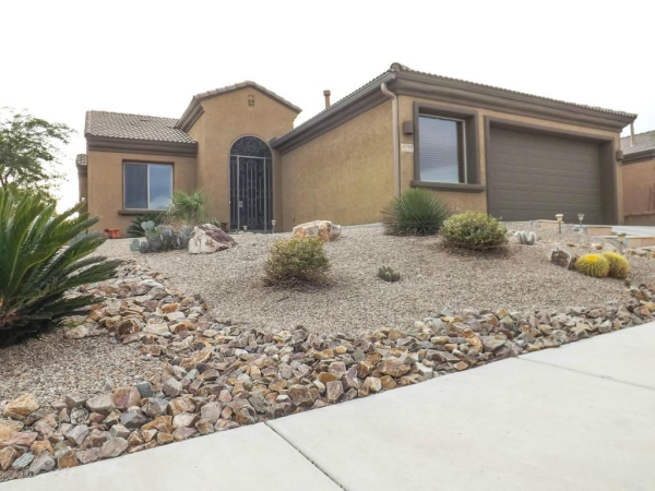 2149 W Escondido Canyon Drive, Green Valley, AZ 85622 