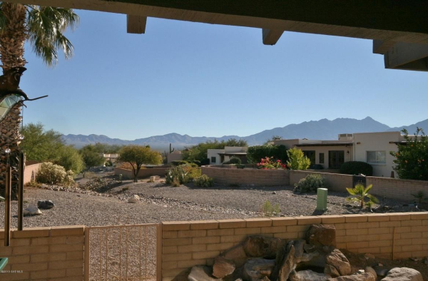 1281 W Calle Serrano, Green Valley, AZ 85622 