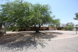 6438 E Paseo San Ciro, Tucson, AZ 85710 
