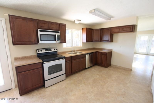 2337 E Honeysuckle, Tucson, AZ 85706 