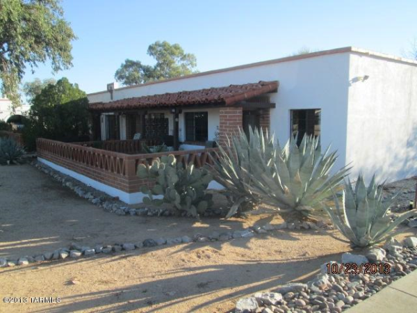 515 S La Canada, Green Valley, AZ 85614 