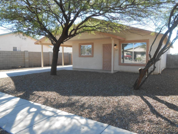 747 W Carolchristine, Tucson, AZ 85756 