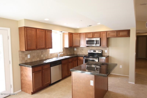 1701 S Avenida Sirio, Tucson, AZ 85710 