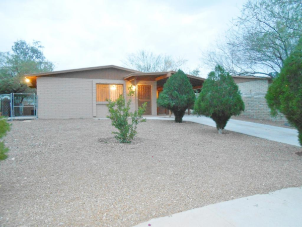 2035 S RUFUS, Tucson, AZ 85713 