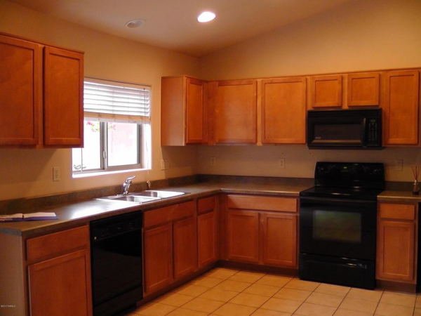 241 E Shore Cliff, Tucson, AZ 85737 