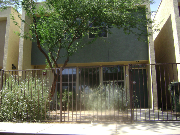 8 2929 N 39TH Street, Phoenix, AZ 85018 