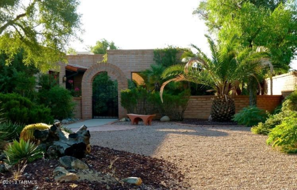 1621 W Placita Beldad, Green Valley, AZ 85622 
