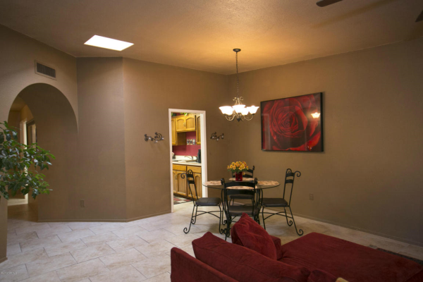 6209 N Windemere, Tucson, AZ 85704 