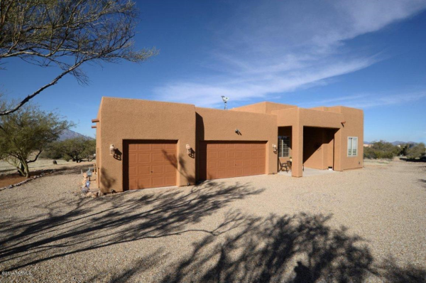 16564 W Cinnabar, Tucson, AZ 85736 