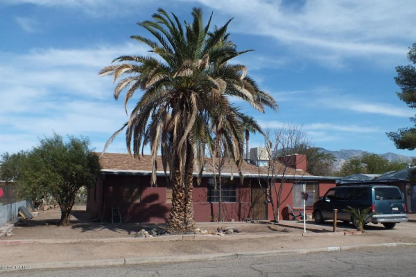 1037 E Simmons, Tucson, AZ 85719 