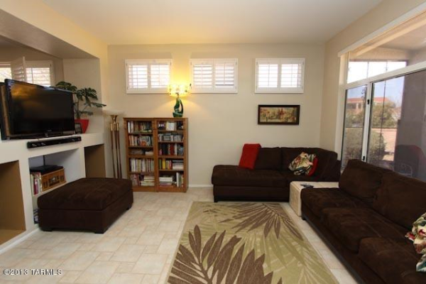 927 E Welton, Oro Valley, AZ 85755 