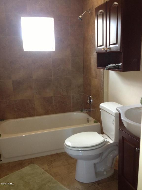 801 N Venice, Tucson, AZ 85711 