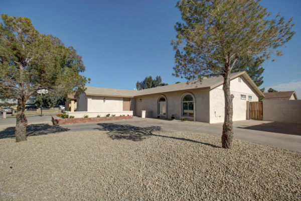 4201 N 77TH Drive, Phoenix, AZ 85033 