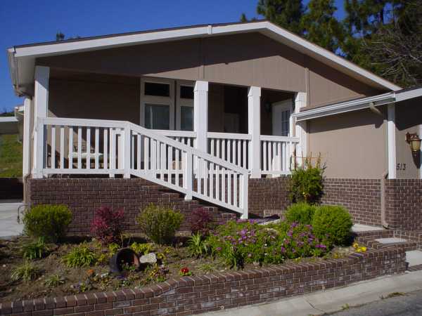 15455 Glenoaks Blvd., Sylmar, CA 91342 