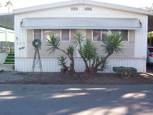 725 W. Thornton Ave. #111, Hemet, CA 92543 