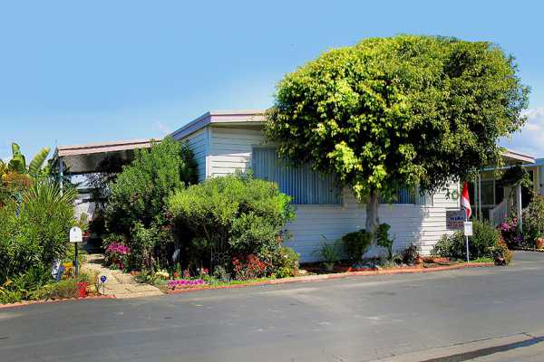 1750 Whittier Ave. 45, Costa Mesa, CA 92627 