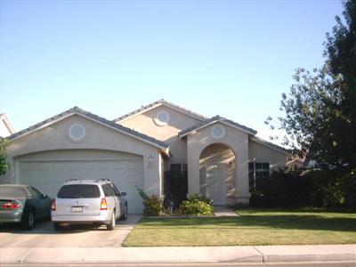 144 Lake St, Kingsburg, CA 93631 