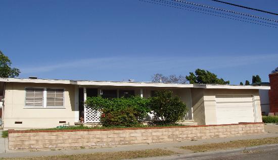 3527 Waco Street, San Diego, CA 92117 