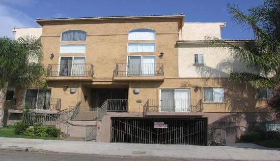 8800 Etiwanda Avenue #5, Northridge, CA 91324 