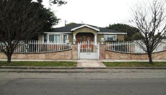 250 West 68th Street, Long Beach, CA 90805 