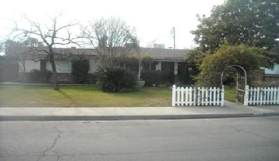 1405 Ivan Avenue, Bakersfield, CA 93304 