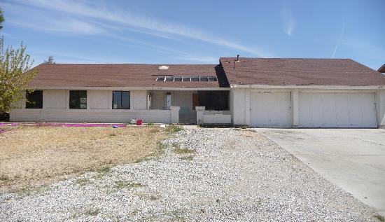 12735 Amethyst Road, Victorville, CA 92392 