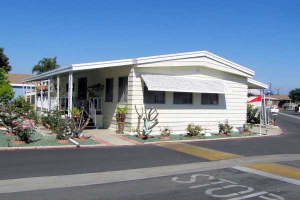 50 Pine Via, Anaheim, CA 92801 