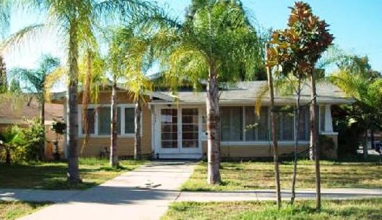 424 West Greenwood Avenue, La Habra, CA 90631 