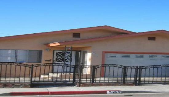 3164 Saturn Avenue, Huntington Park, CA 90255 