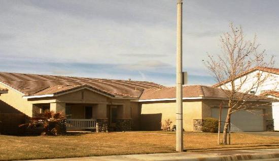 45453 21st St W, Lancaster, CA 93536 