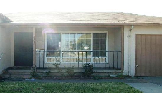 8196 Juniper Ave, Fontana, CA 92335 