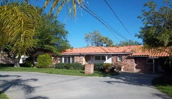 15266 Cobalt St, Sylmar, CA 91342 