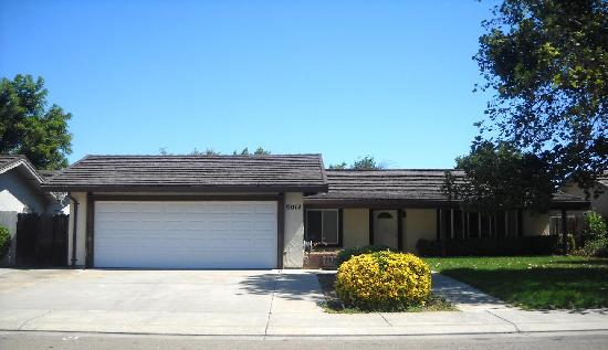 9014 Stonewood Drive, Stockton, CA 95209 
