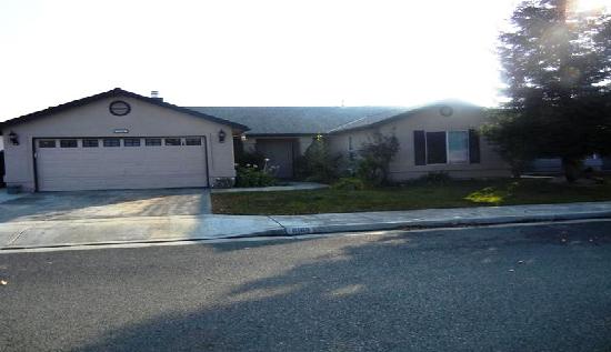 6169 W San Ramon Ave, Fresno, CA 93722 