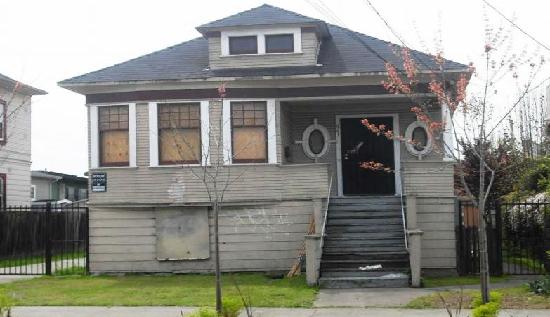 861 -859 32nd St, Oakland, CA 94608 