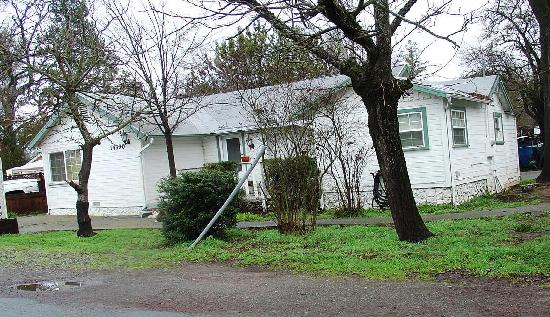 14390 Walnut Avenue, Clearlake, CA 95422 