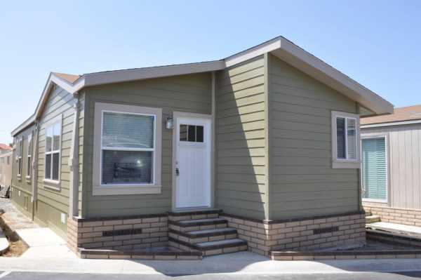 824 West 15th Street, space 24, Newport Beach, CA 92663 