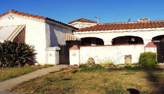 8010 South Normandie Avenue, Los Angeles, CA 90044 