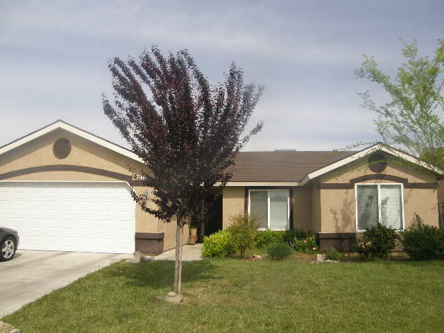 226 N FOURTH ST, ORANGE COVE, CA 93646 