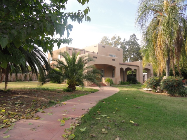 335N ALTA AVE, DINUBA, CA 93618 