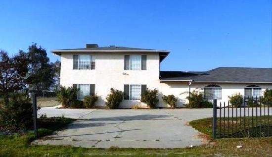 16778 Arnold Way, Madera, CA 93638 