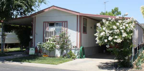 581 N. Crawford Ave. #37, Dinuba, CA 93618 