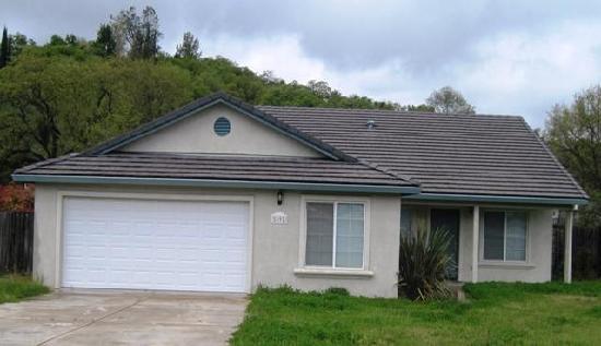 2492 Huckleberry Lane, Valley Springs, CA 95252 